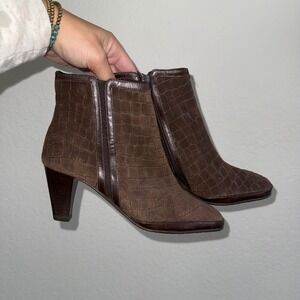 Amalfi by Rangoni Brown Croc Embossed Ankle Boots Heels Size 8